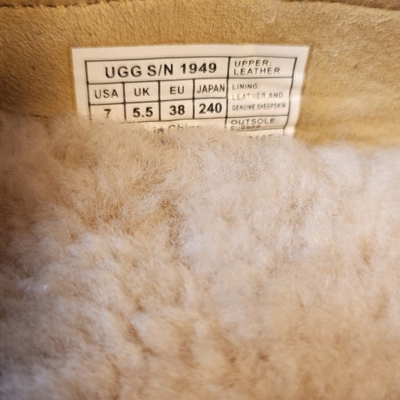 UGG Suede Loafer/Moccasin 1949 Size US 7 - Picture 8 of 8